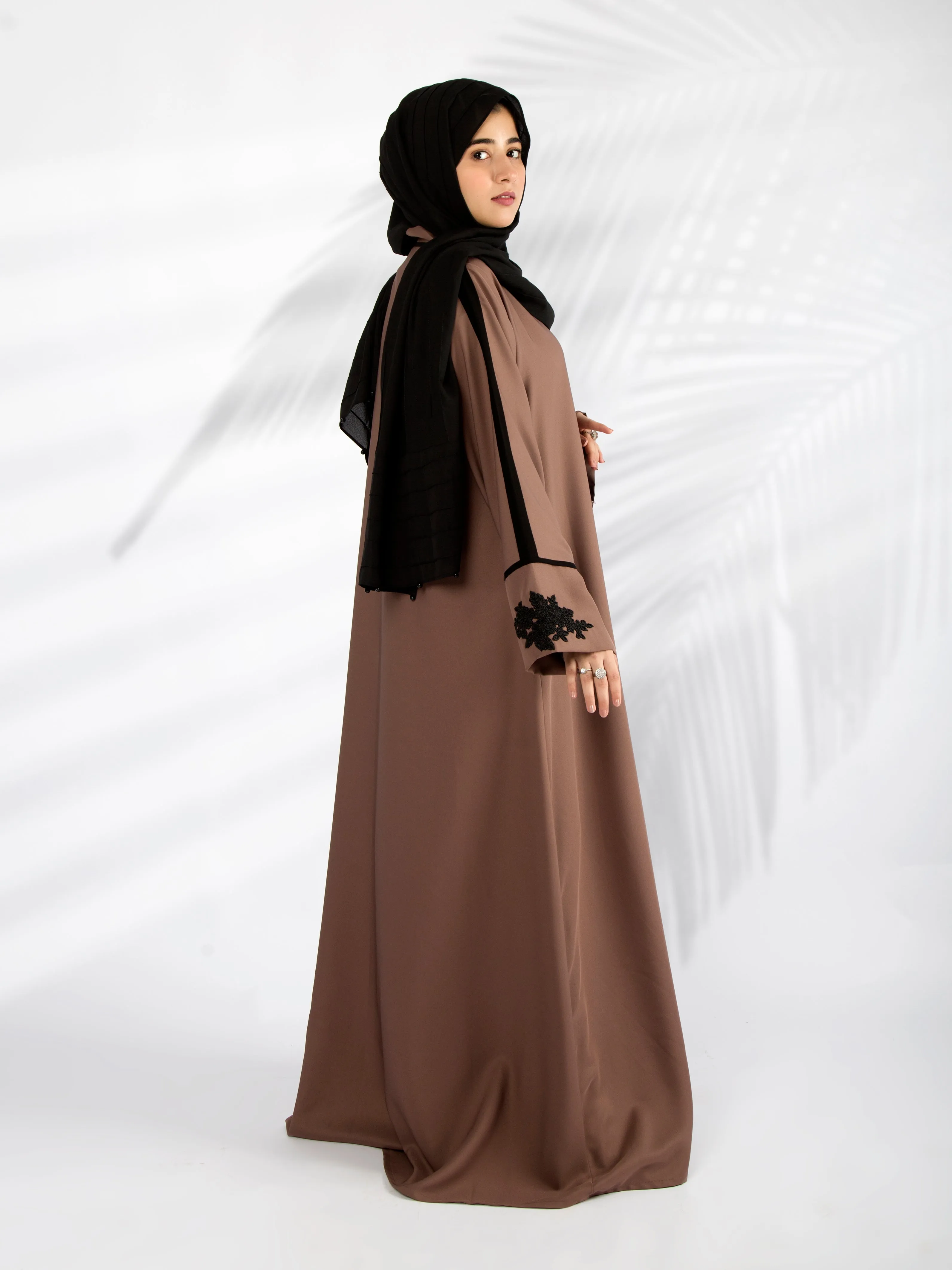 Alara Motif Abaya (Dusty Rose Brown)