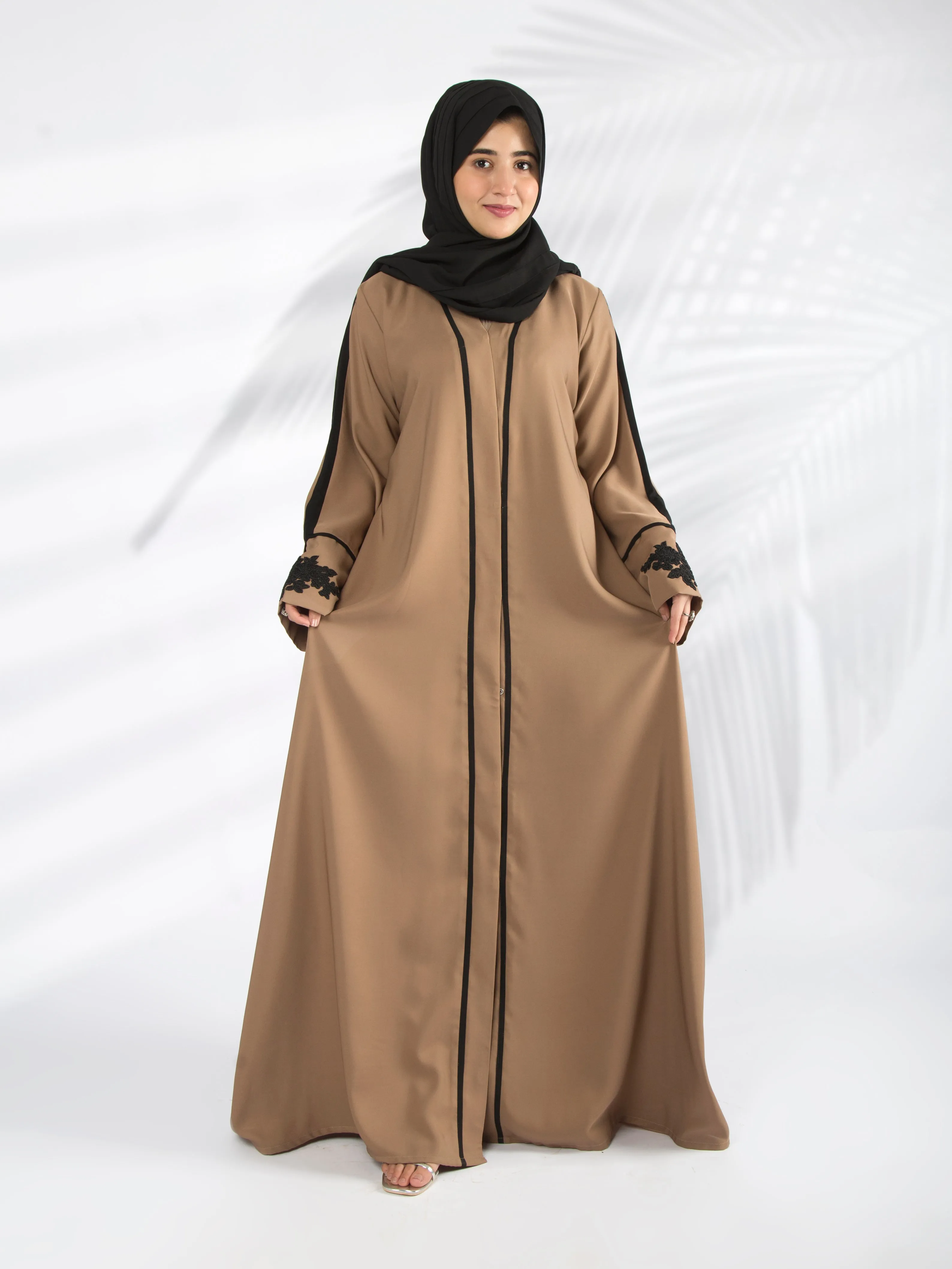 Alara Motif Abaya (Sandy Brown)