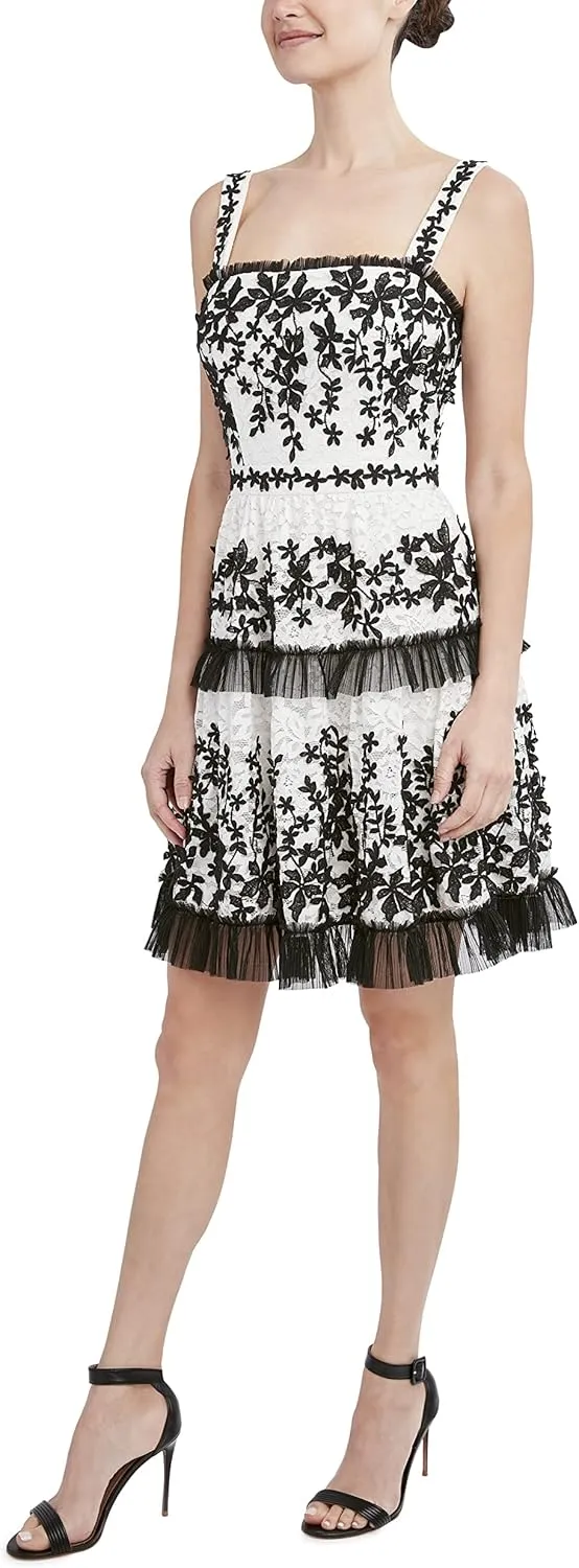 BCBGMAXAZRIA Women's Sleeveless Square Neck Embroidered Lace Short Evening Dress