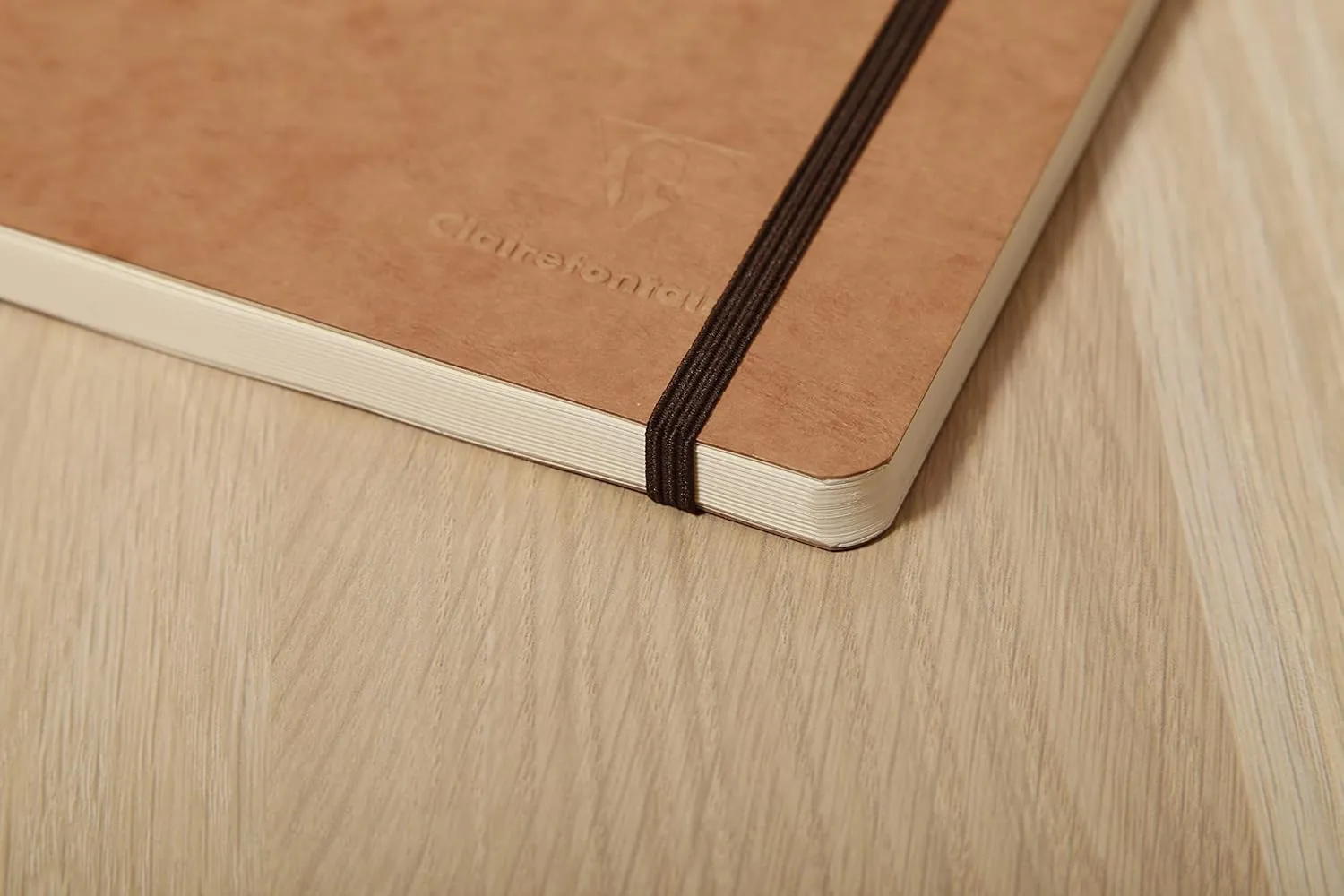 Clairefontaine 'Age Bag' Thread-Bound Notebook, A5, Lined, 192 Pages - Brown