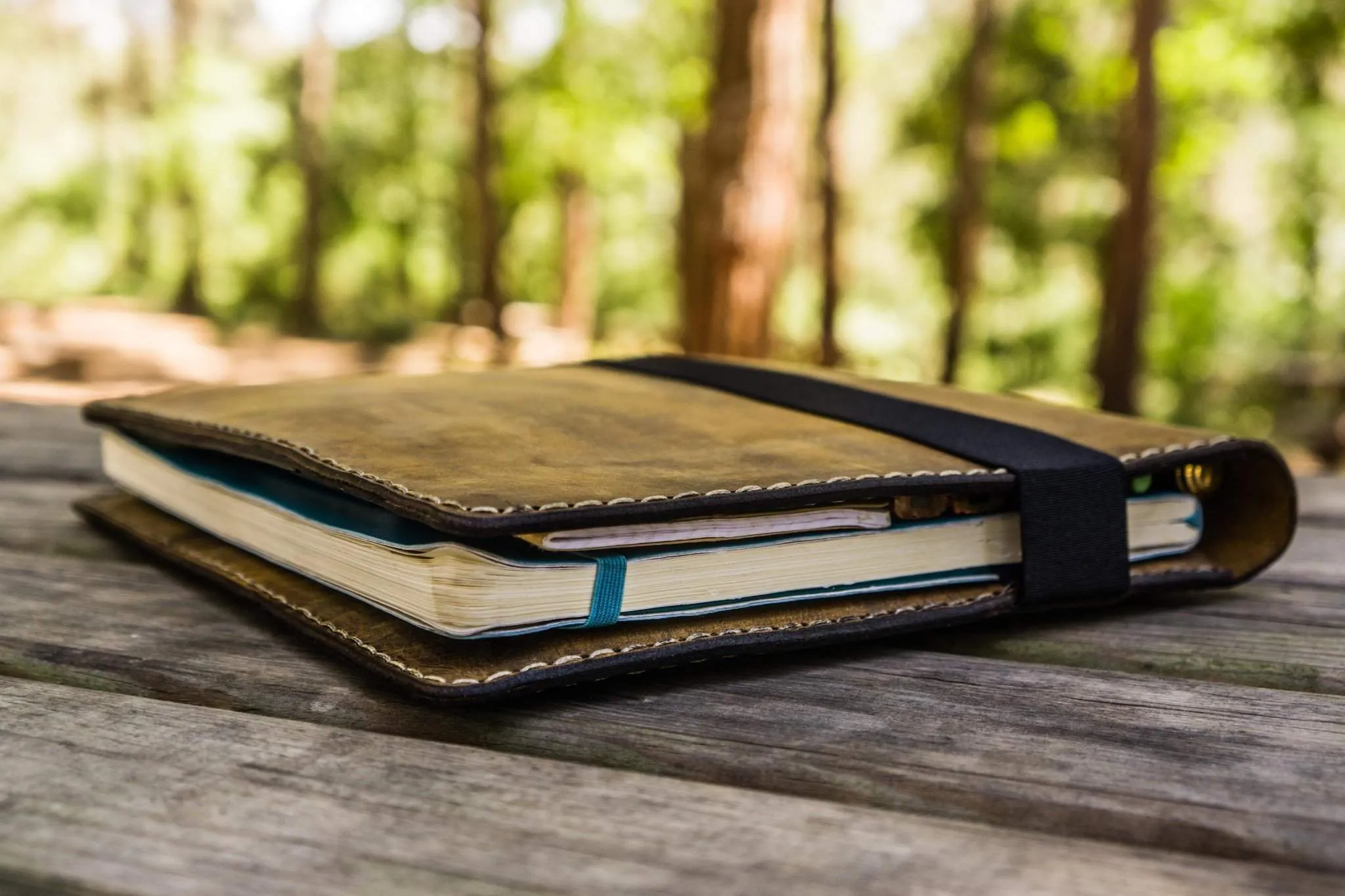 Composition Notebook Cover With iPad Air/Pro Pocket - Crazy Horse Brown
