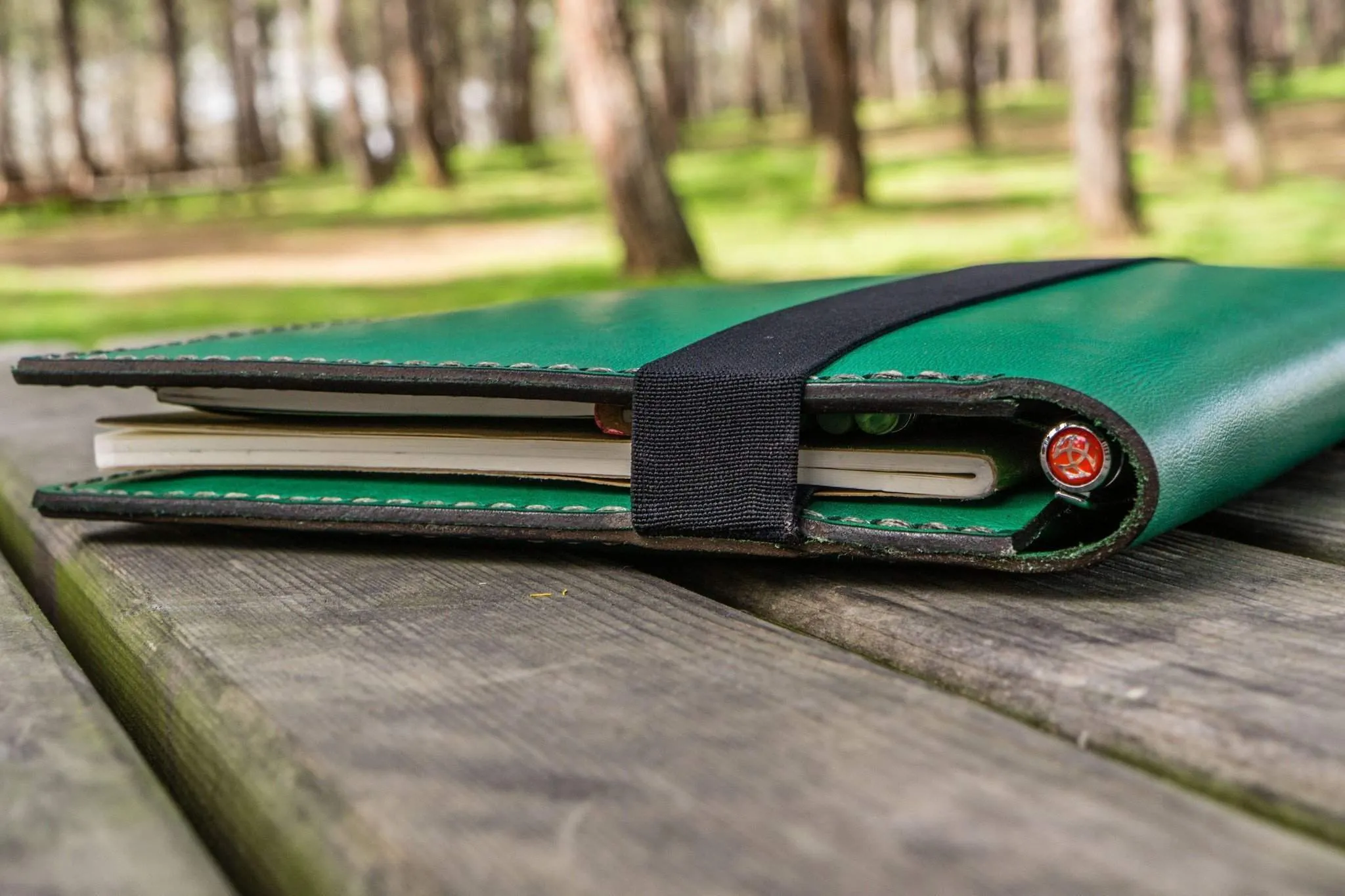 Composition Notebook Cover With iPad Air/Pro Pocket - Green