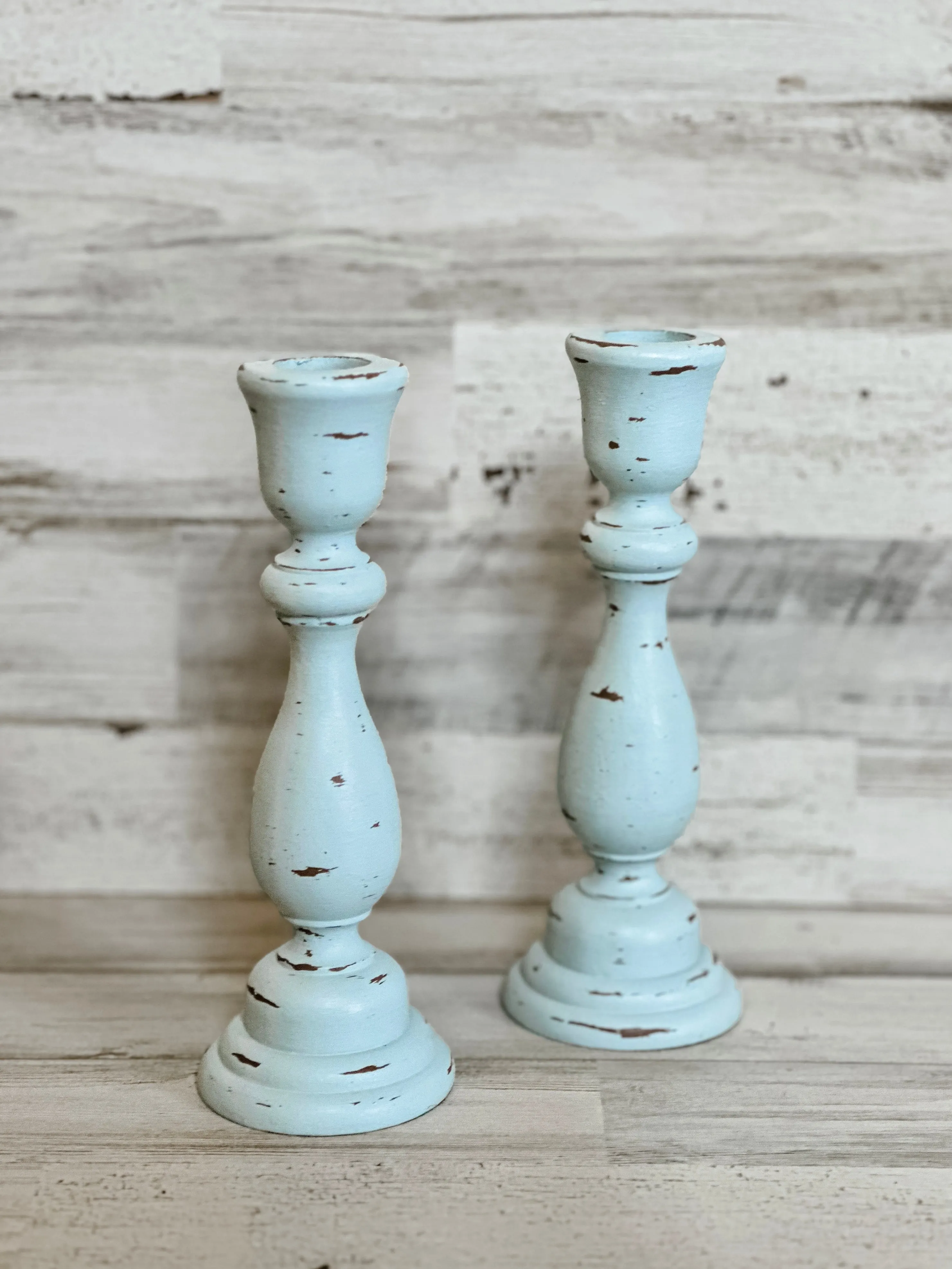 Distressed spa blue wooden candlestick set