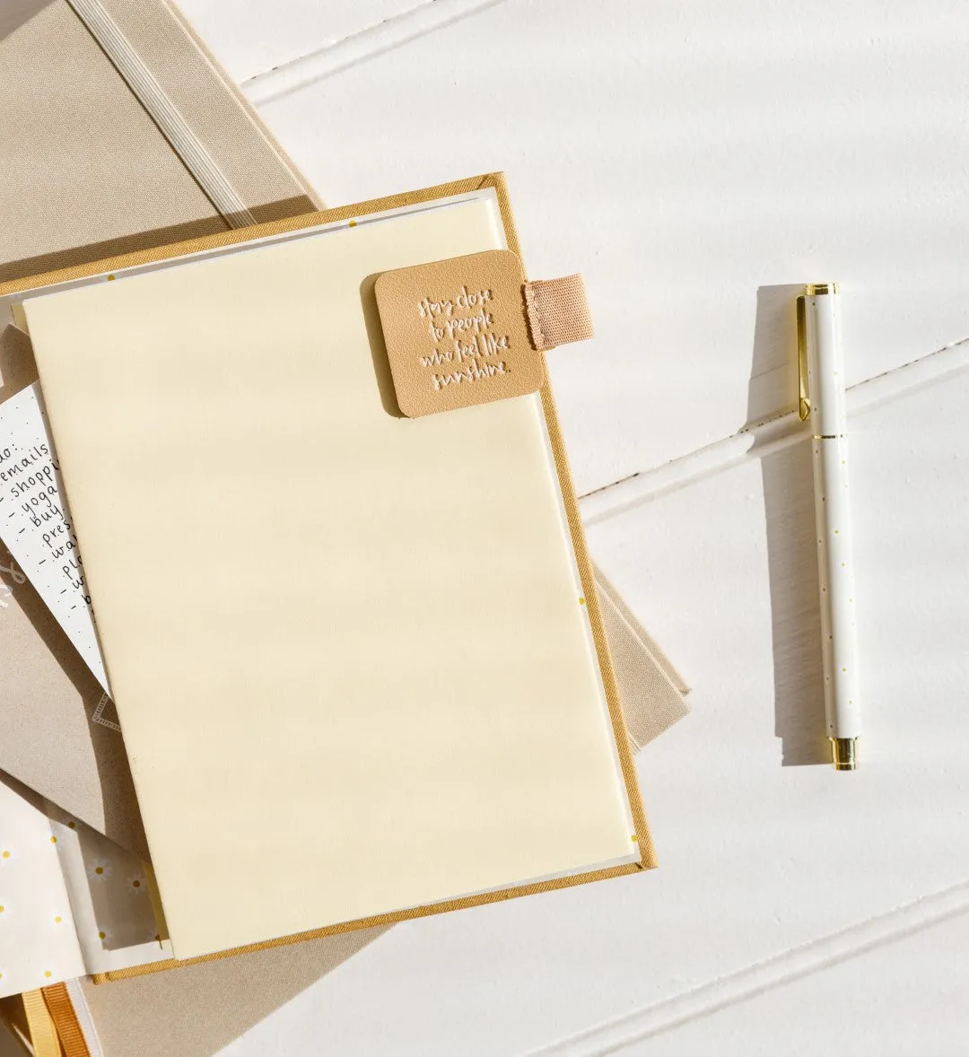 Emma Kate Co. Pen Loop | Chai