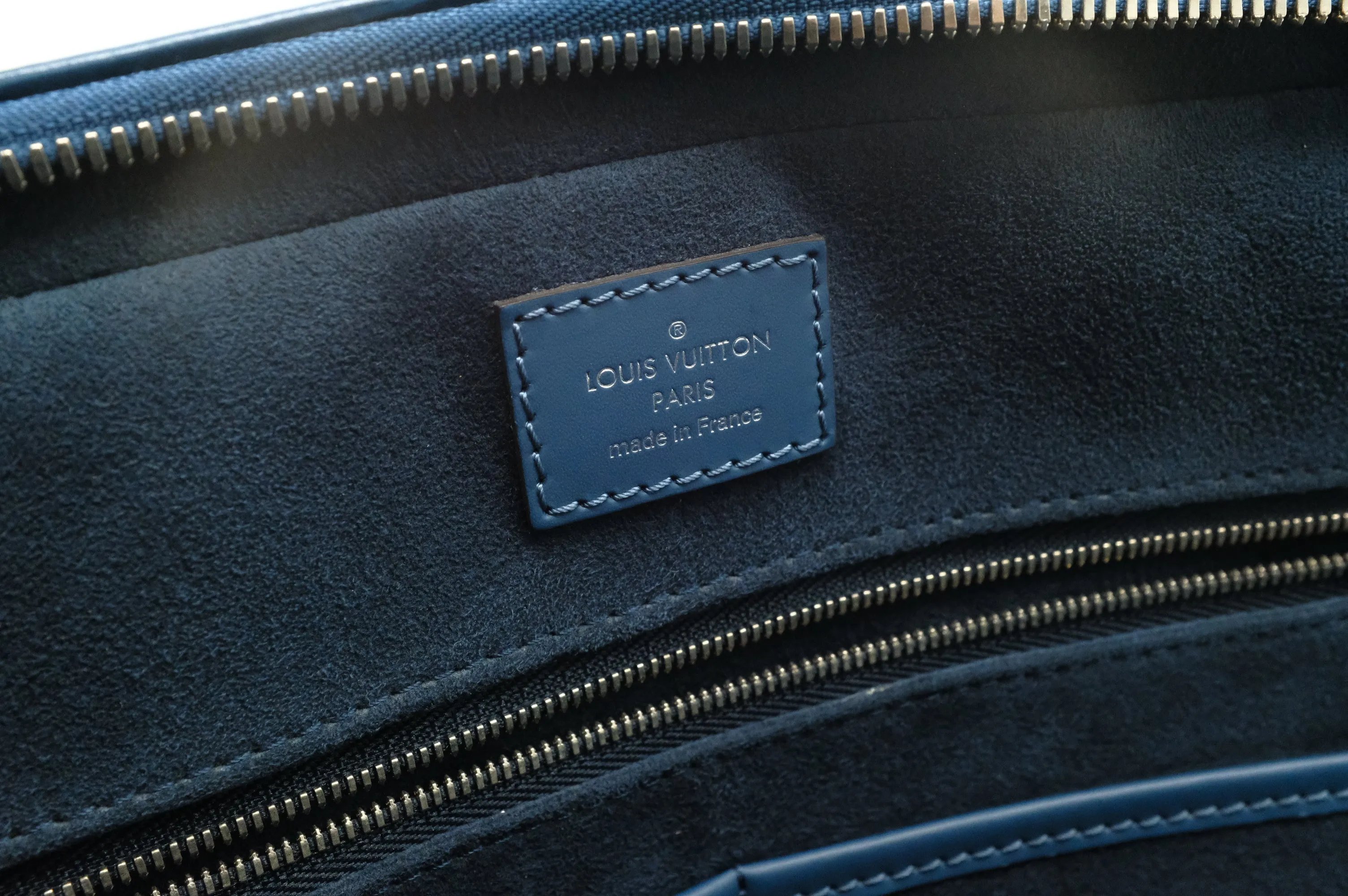 Epi Louis Document Blue Proven Poche in Vuitton Best priced Leather