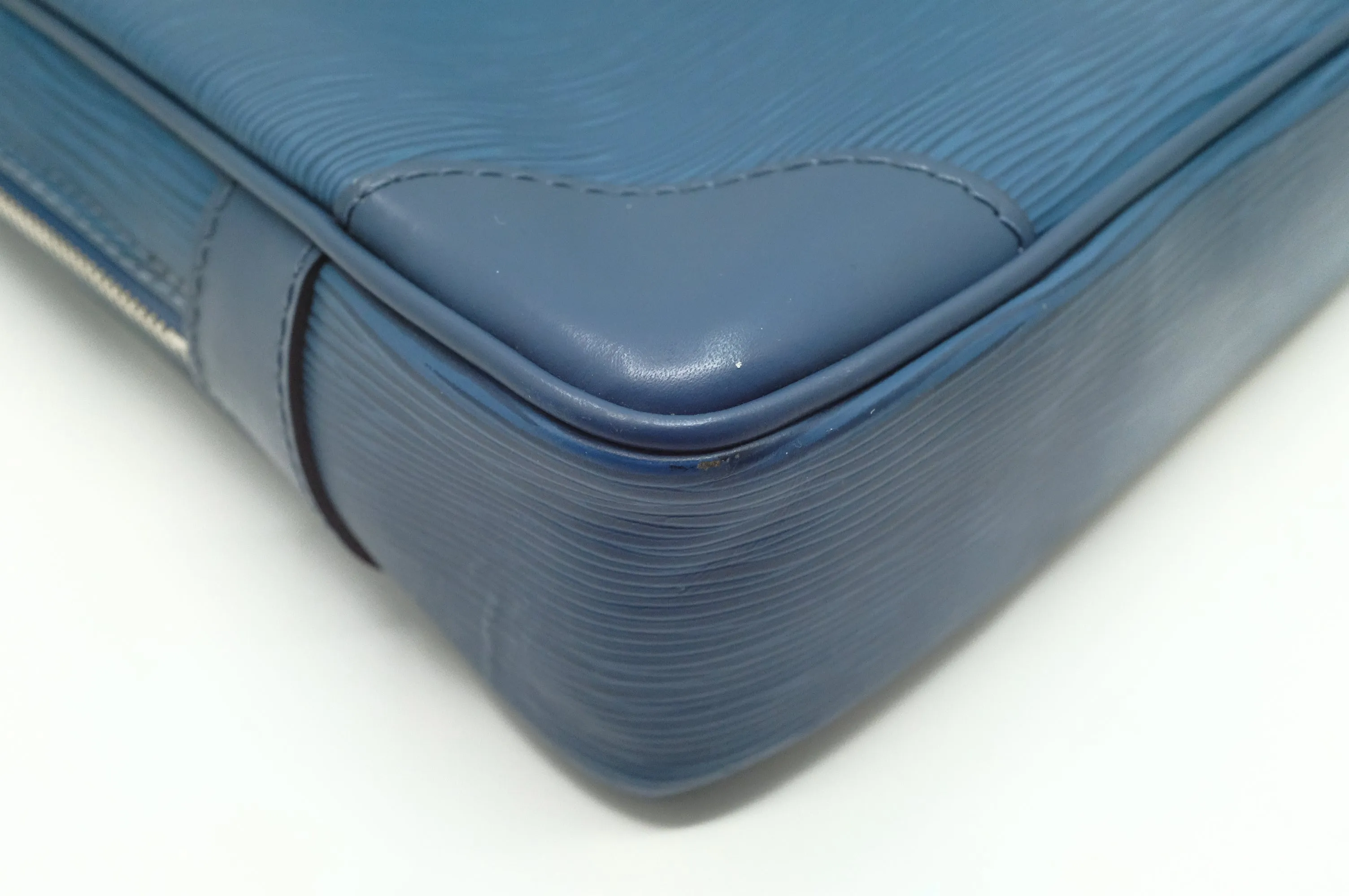 Epi Louis Document Blue Proven Poche in Vuitton Best priced Leather