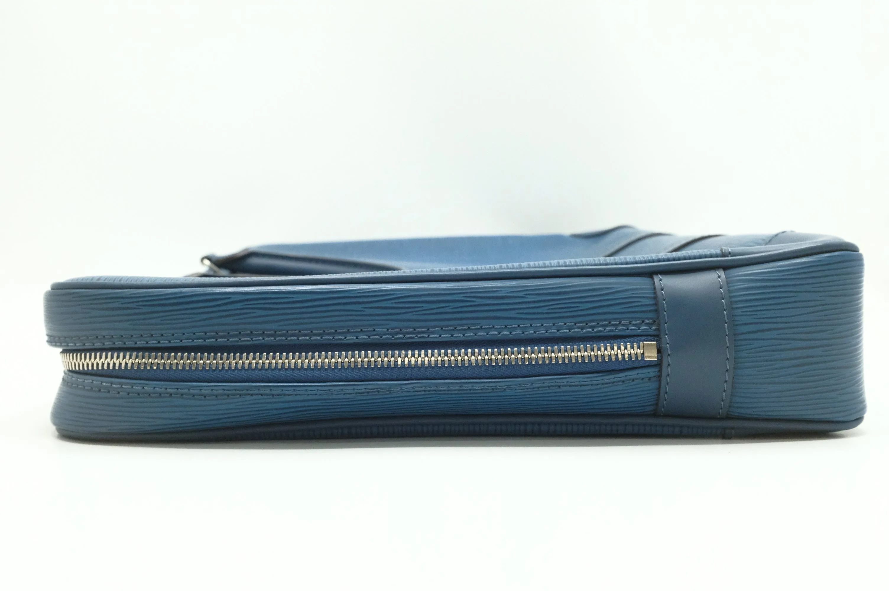 Epi Louis Document Blue Proven Poche in Vuitton Best priced Leather