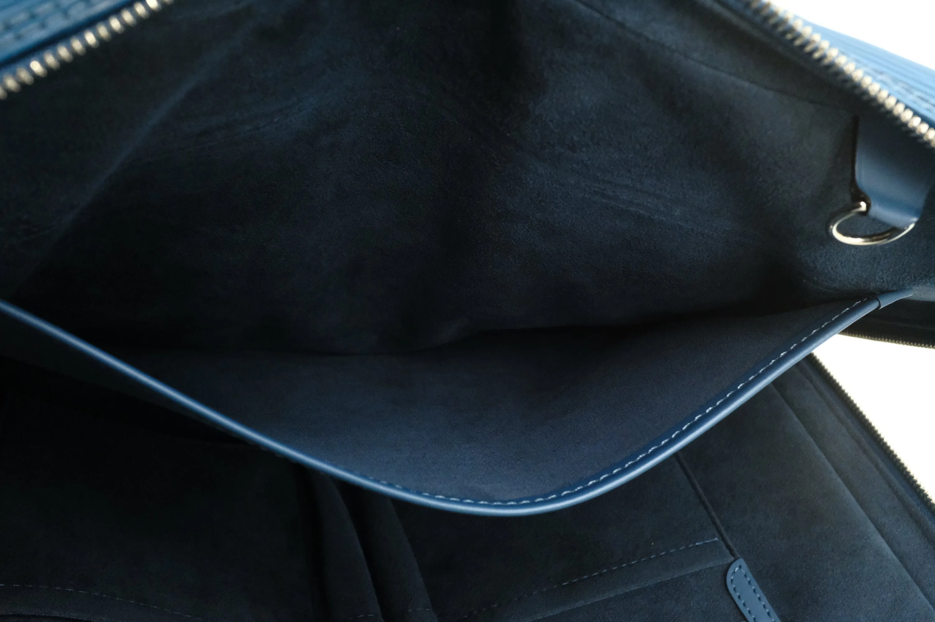 Epi Louis Document Blue Proven Poche in Vuitton Best priced Leather