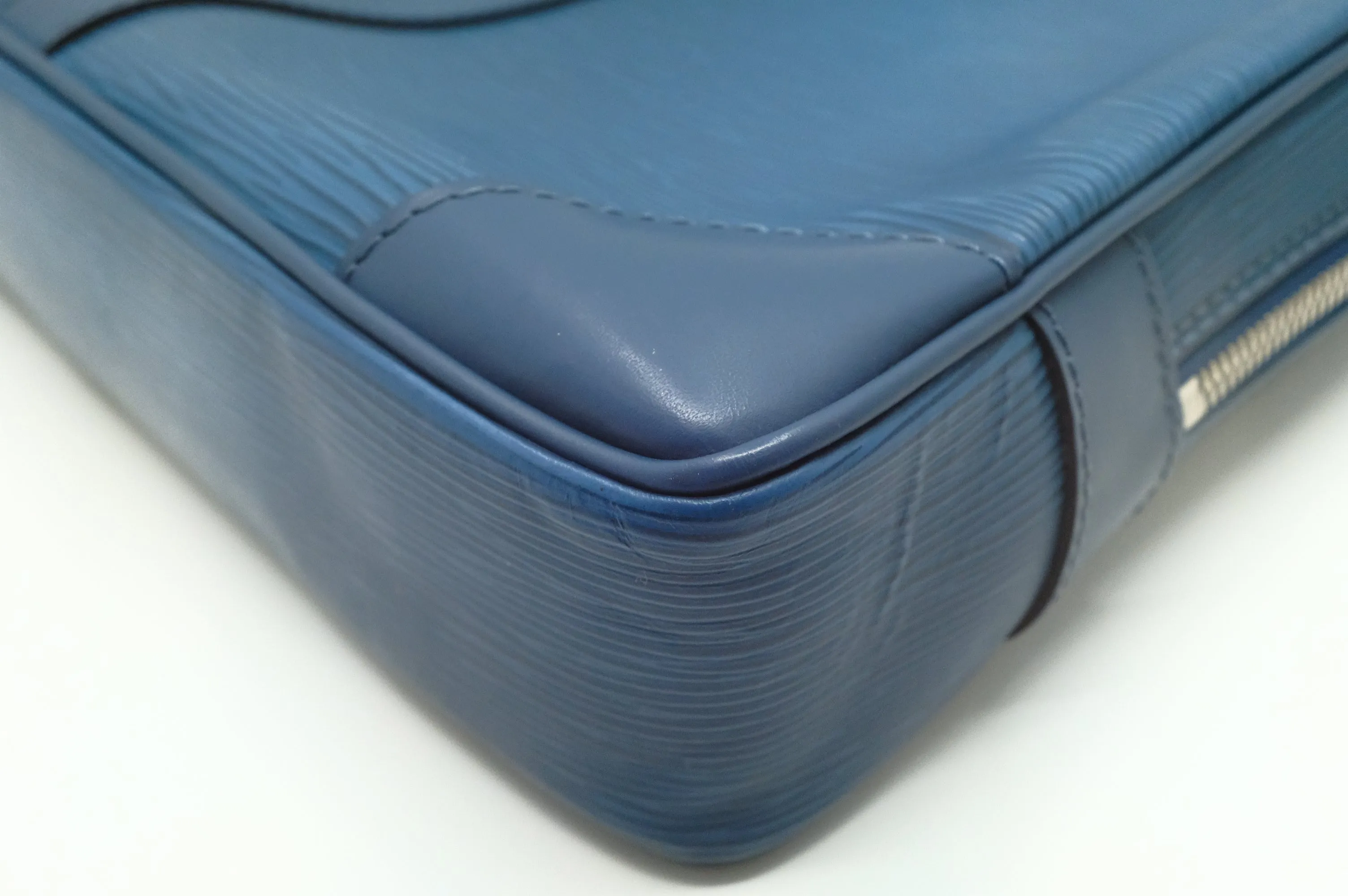 Epi Louis Document Blue Proven Poche in Vuitton Best priced Leather