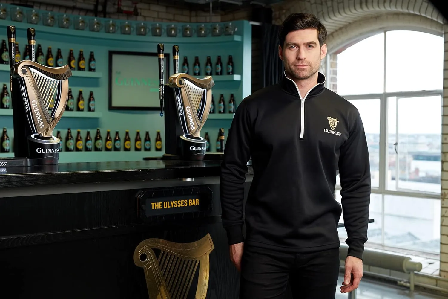 Guinness Black Quarter Zip Performance Top Official Merchandise Pullover 1/4 Zip Athletic Fleece