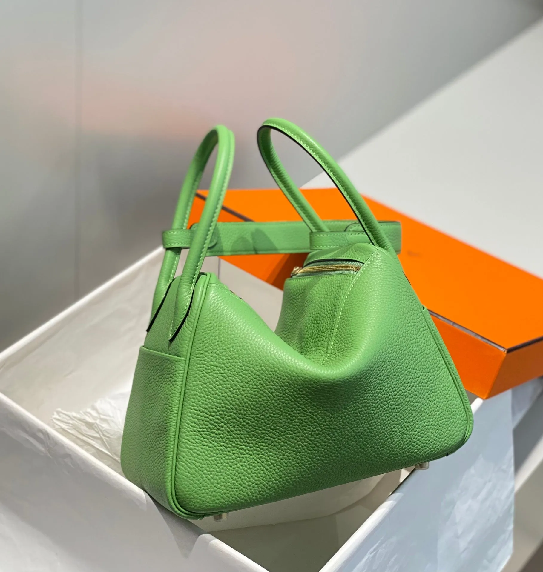 HM LINDY 30 BAG KELLY GREEN TAURILLON CLEMENCE LEATHER