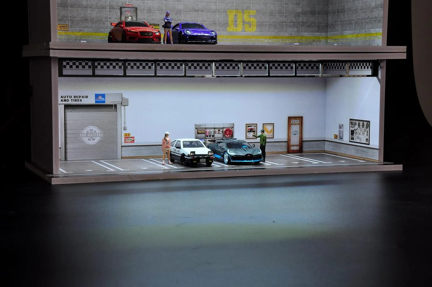 Hot Diecast Wheels Display Case - 1/64 Scale Die-cast Model Car Display Case with LED Light and Acrylic Cover, Hot Diecast Wheels Parking Garage Dioramas with 6 Parking Spaces (1/64-6Pwheels)