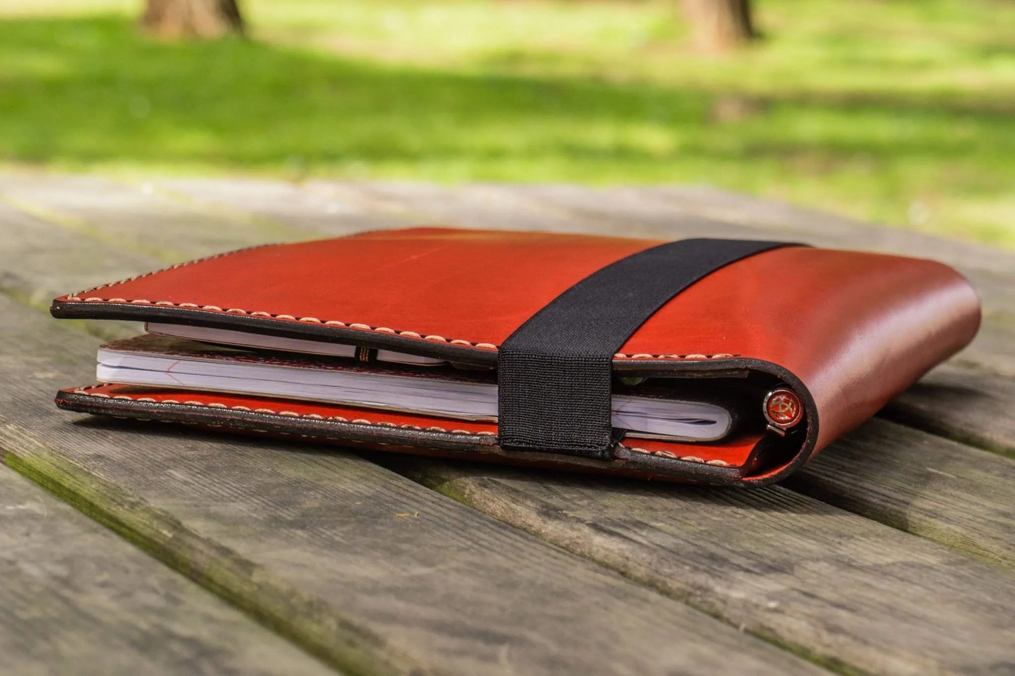 iPad Air/Pro & Extra Large Moleskine Cover - Red