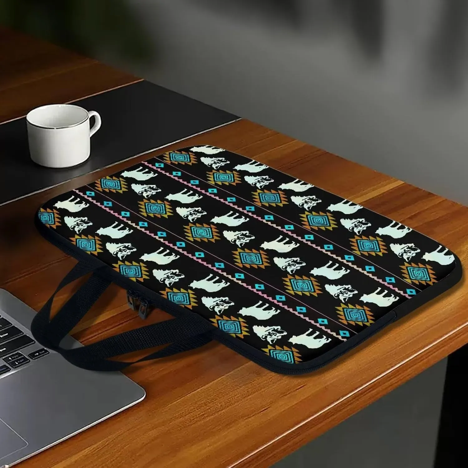 Laptop Carrying Case fits for 17In Laptop and Tablet,Cute Laptop Bag for Women,Mens Laptop Case,15.6 inch Laptop Tote Bag Aztec Wolves Print Laptop Sleeve Computer Case Laptop Handbag