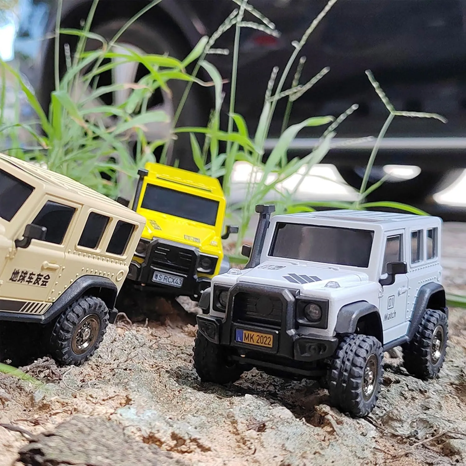 LDARC 1:43 Scale Mini RC Crawler RTR RC Rock Truck 4x4 2.4GHZ Hobby Grade Remote Control Car Model Vehicle RC Buggy, Comes with a DIY Replaceable Body Shell(Desert Yellow)