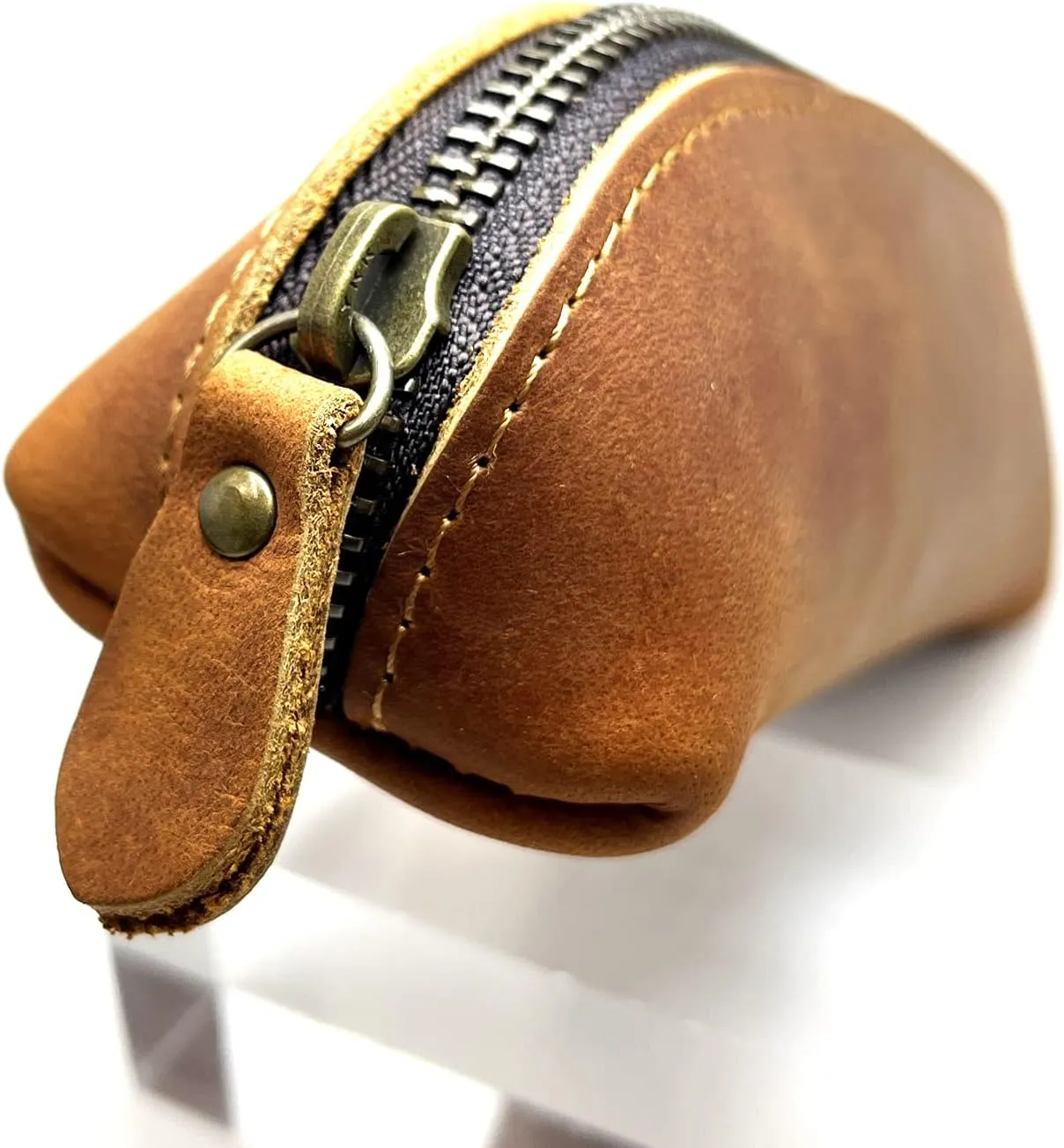 Leather Pen Case Pencil Bag Pouch With Zipper Pen Holders Handmade Genuine Leather For Men Women Businessmen And Artists Home Work Office (Brown)