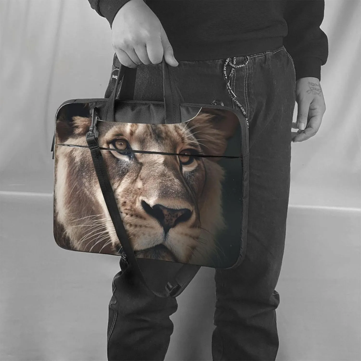Lion's Focused Expression Laptop Bag Laptop Messenger Shoulder Bag Travel Computer Bag for Women Men