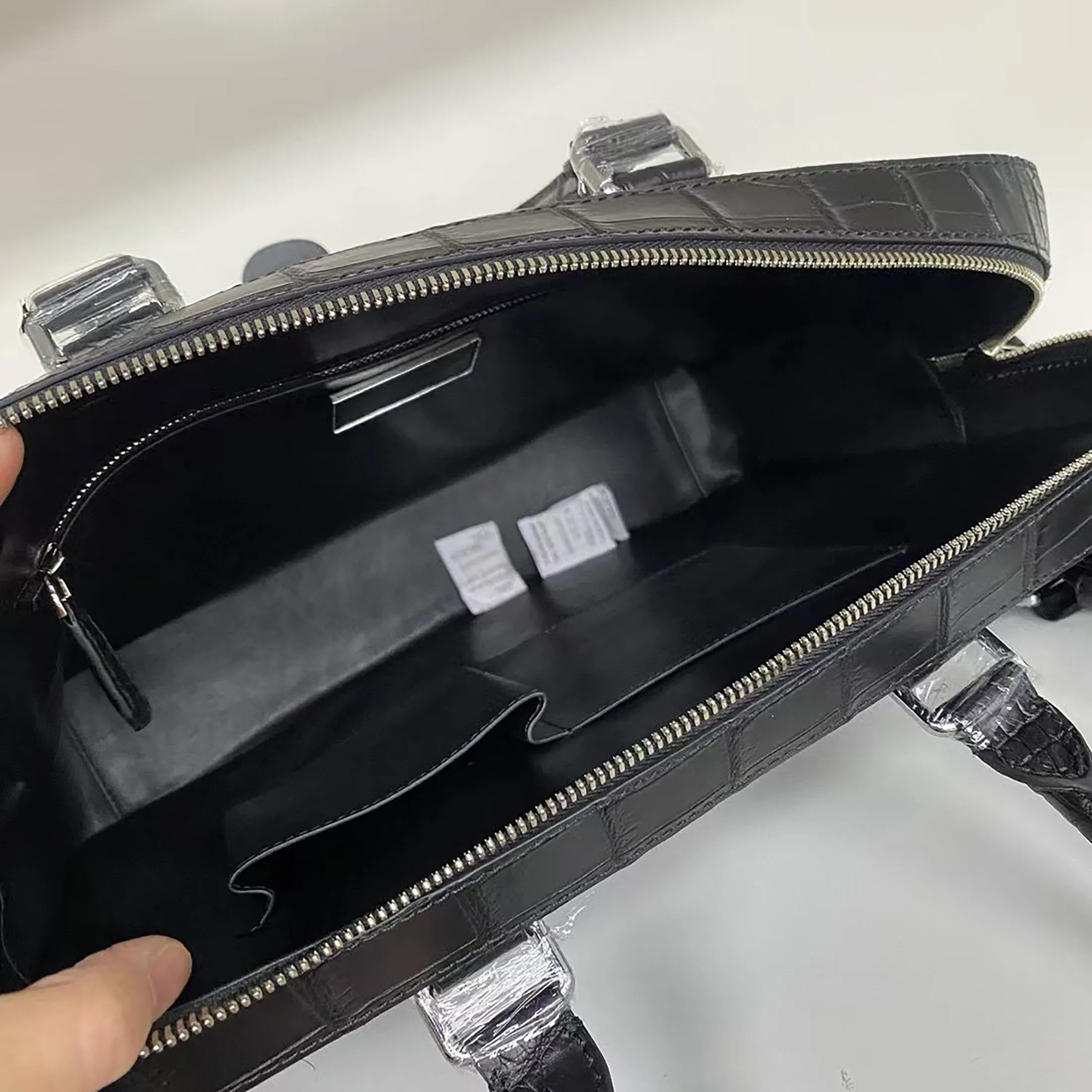 Luxury Matte Alligator Leather Briefcase – Handcrafted Elegance for the Modern Professional