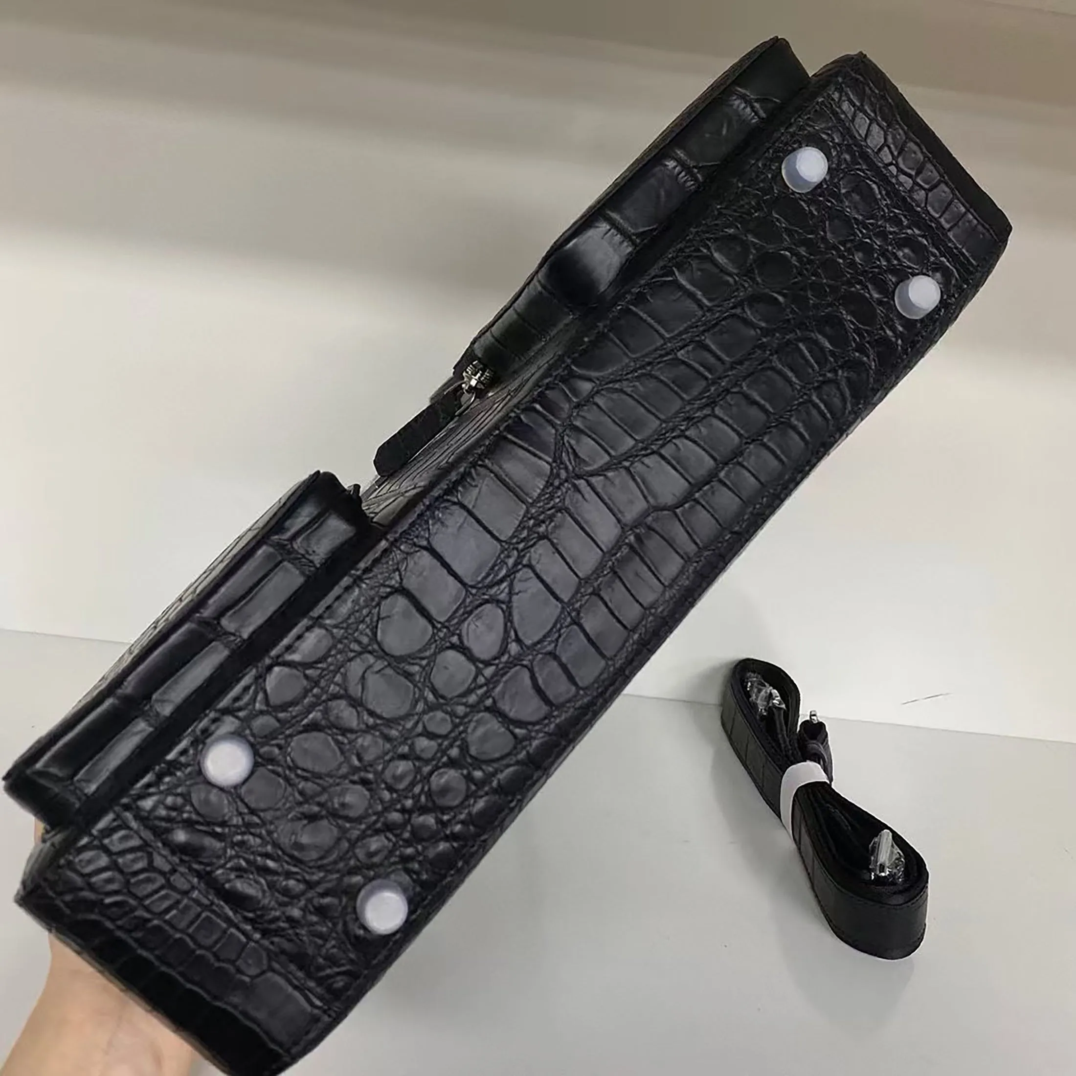 Luxury Matte Alligator Leather Briefcase – Handcrafted Elegance for the Modern Professional
