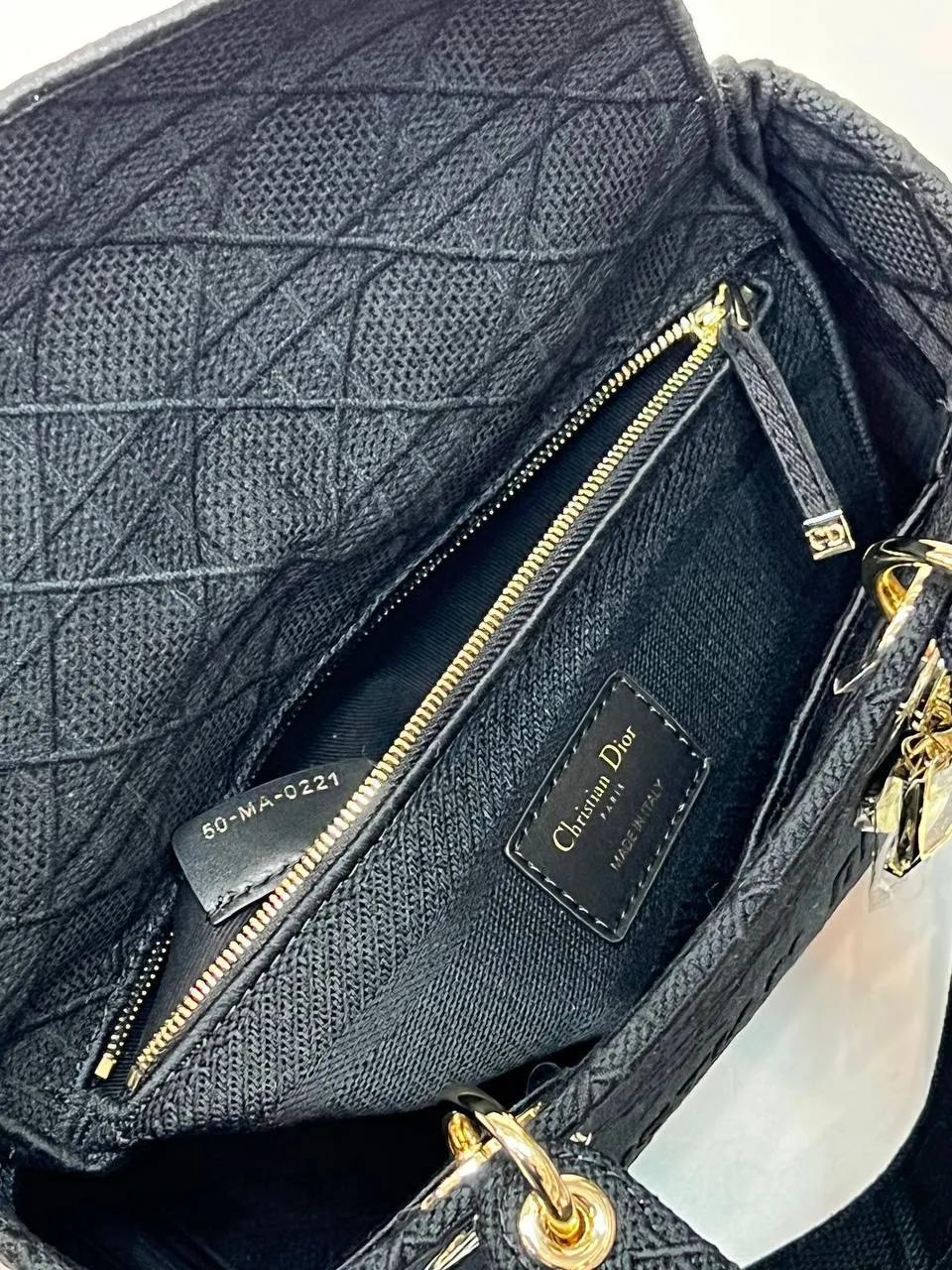MEDIUM LADY D-LITE BAG Black Cannage embroidery