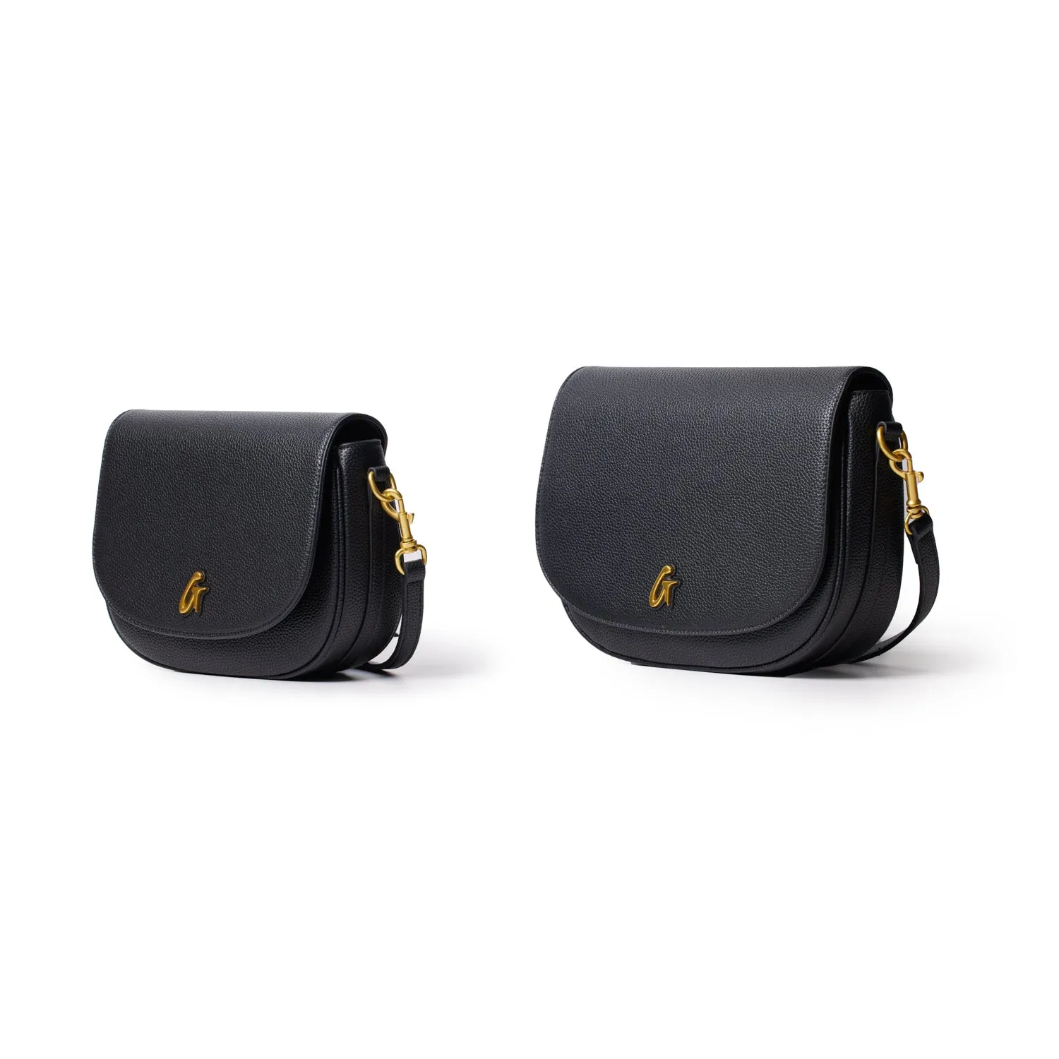 MEDIUM PEBBLE SHOULDER BAG - BLACK