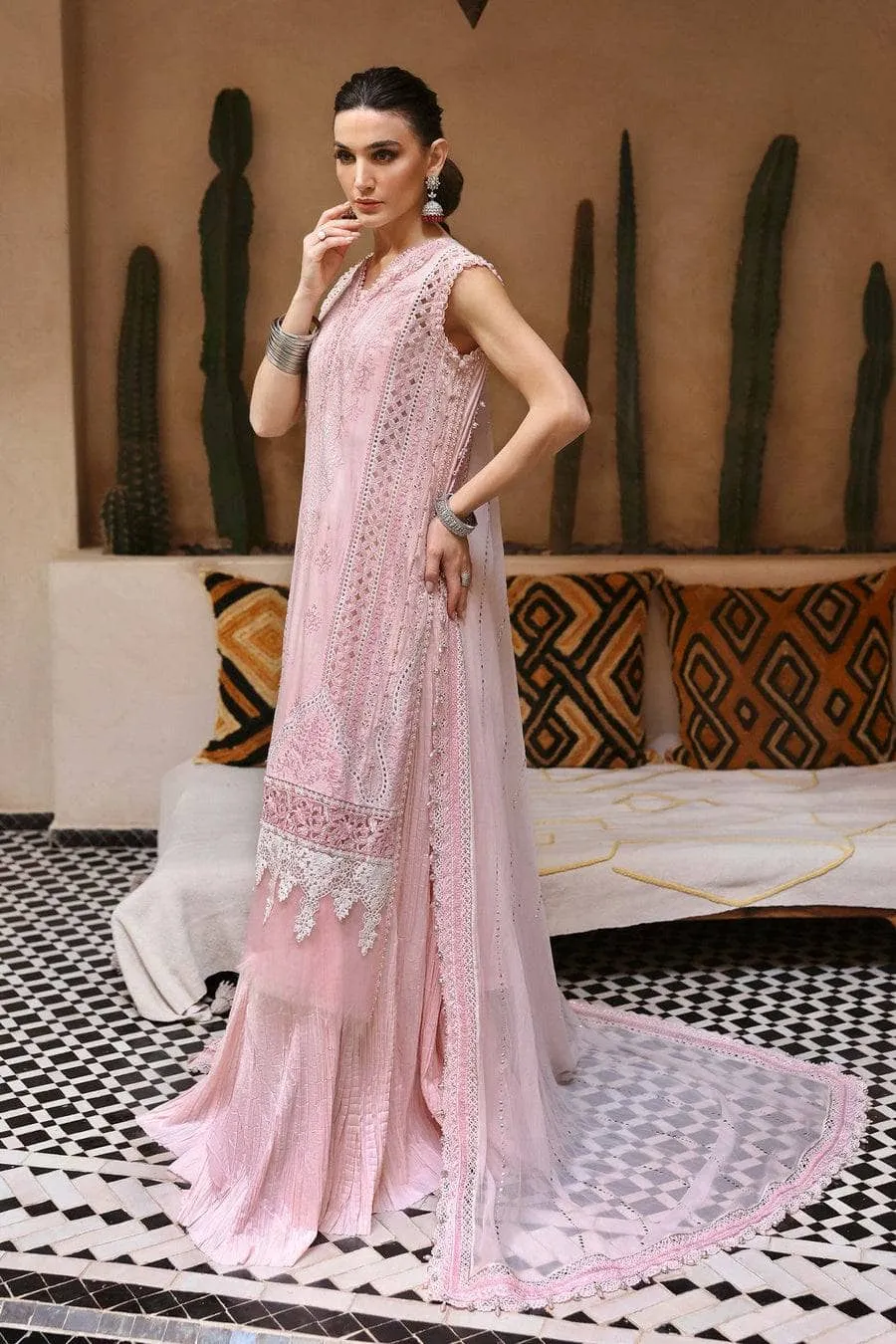 Restocked/Maria B Luxury Lawn 25/11A/Powder Pink