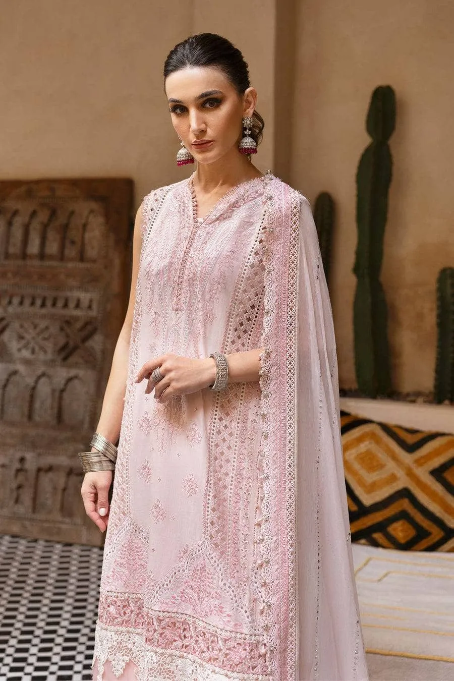 Restocked/Maria B Luxury Lawn 25/11A/Powder Pink