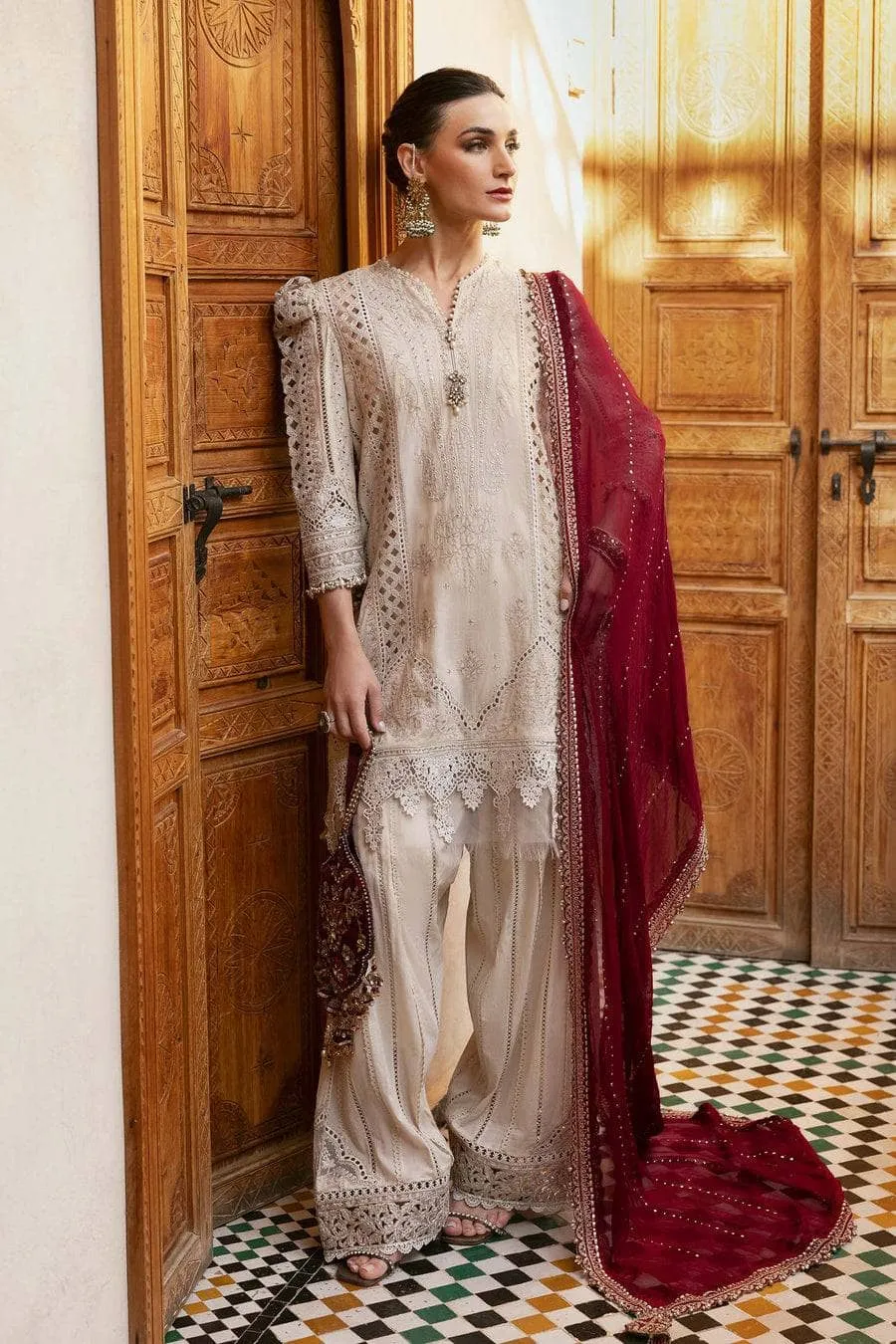 Restocked/Maria B Luxury Lawn 25/11B/Beige