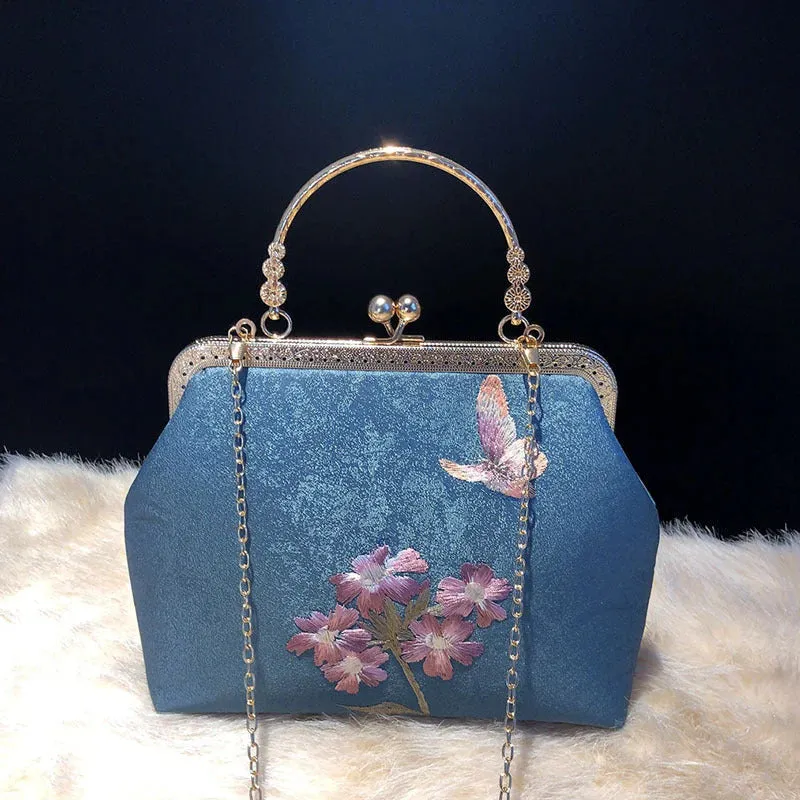 Retro embroidered handbag – vintage elegance redefined