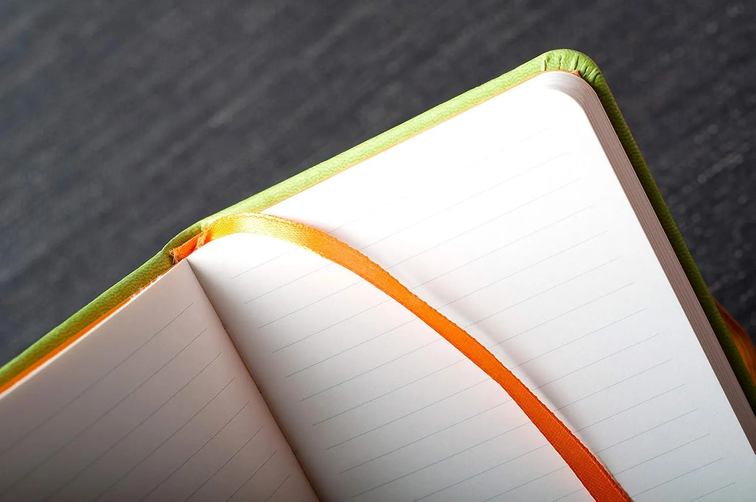 RHODIA 117455C - Beige Flexible Notebook - A5 - Dotted Dot - 160 pages - Ivory Clairefontaine Paper 90 g/m - Bookmark, Elastic Closure - Faux Leather Cover - Rhodiarama Collection