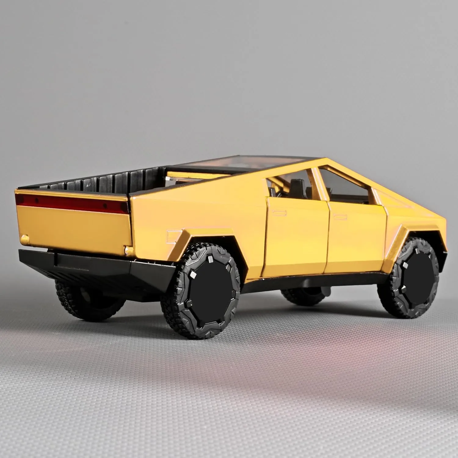 Trucks for Kids Toy Pickup Truck 1/32 Metal Toy Truck,Big Trucks for Toddlers 3-5,Die Cast Metal Model Truck,Pull Back Cars Toys with Light and Sound,Toy Trucks for Boys Age 4-7（Yellow）