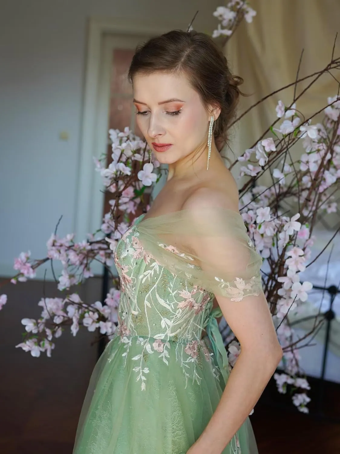 Tulle Embroidery Prom Dresses for Women 2025 Sparkly Off The Shoulder Corset A-Line Formal Ball Gown with Slit