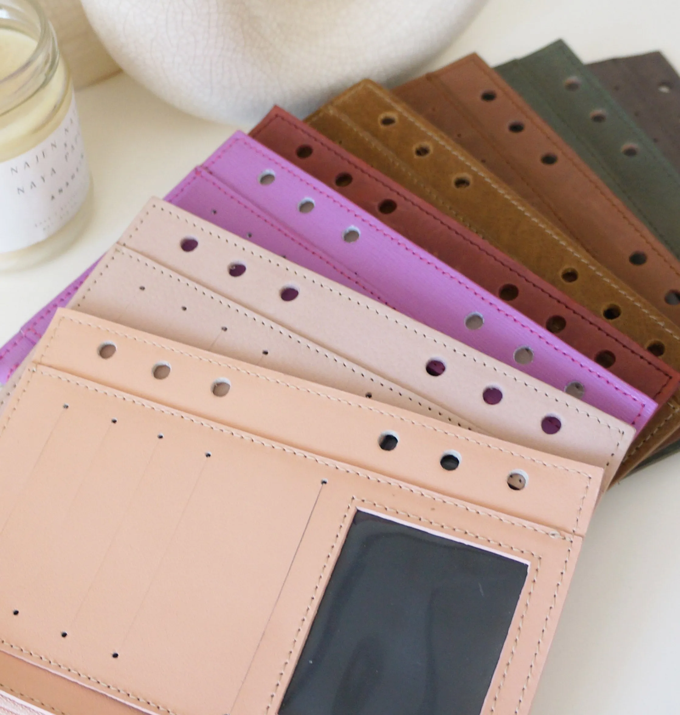 Wallet leather Fly leaf