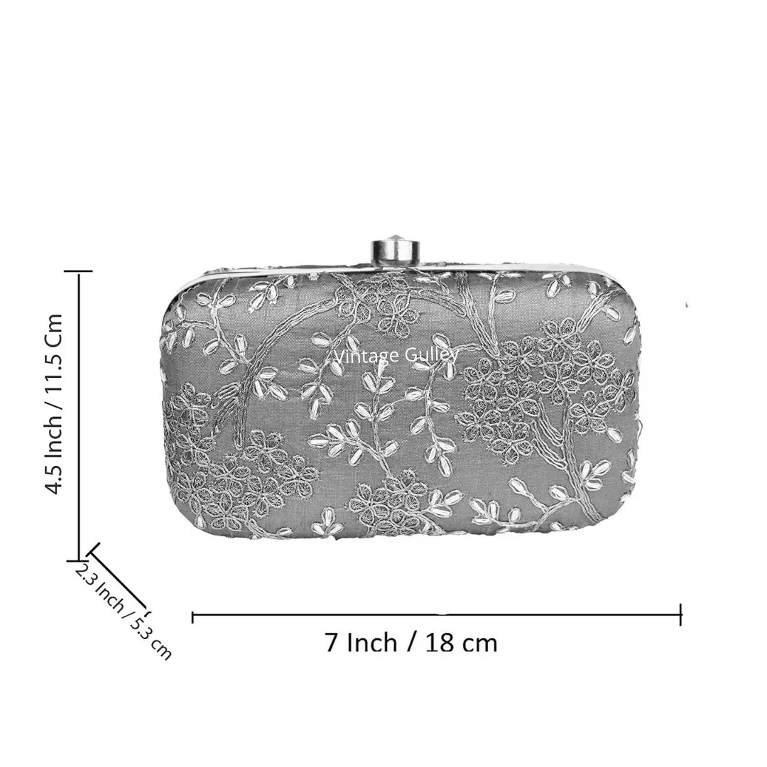 Women's Embroidered Clutch - Black