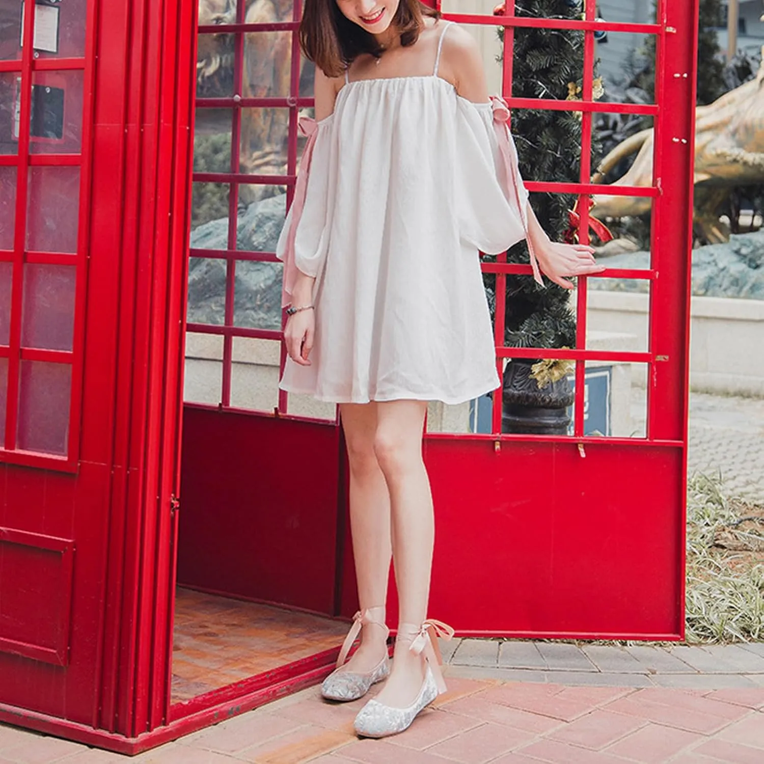 Women’s Embroidery Ribbon Tie Ballet Flats Fashion Round Toe Adjust Ankle Strap Lightweight Slip-On Bridal Shoes Comfortable Prom Evening Party Dress Shoes