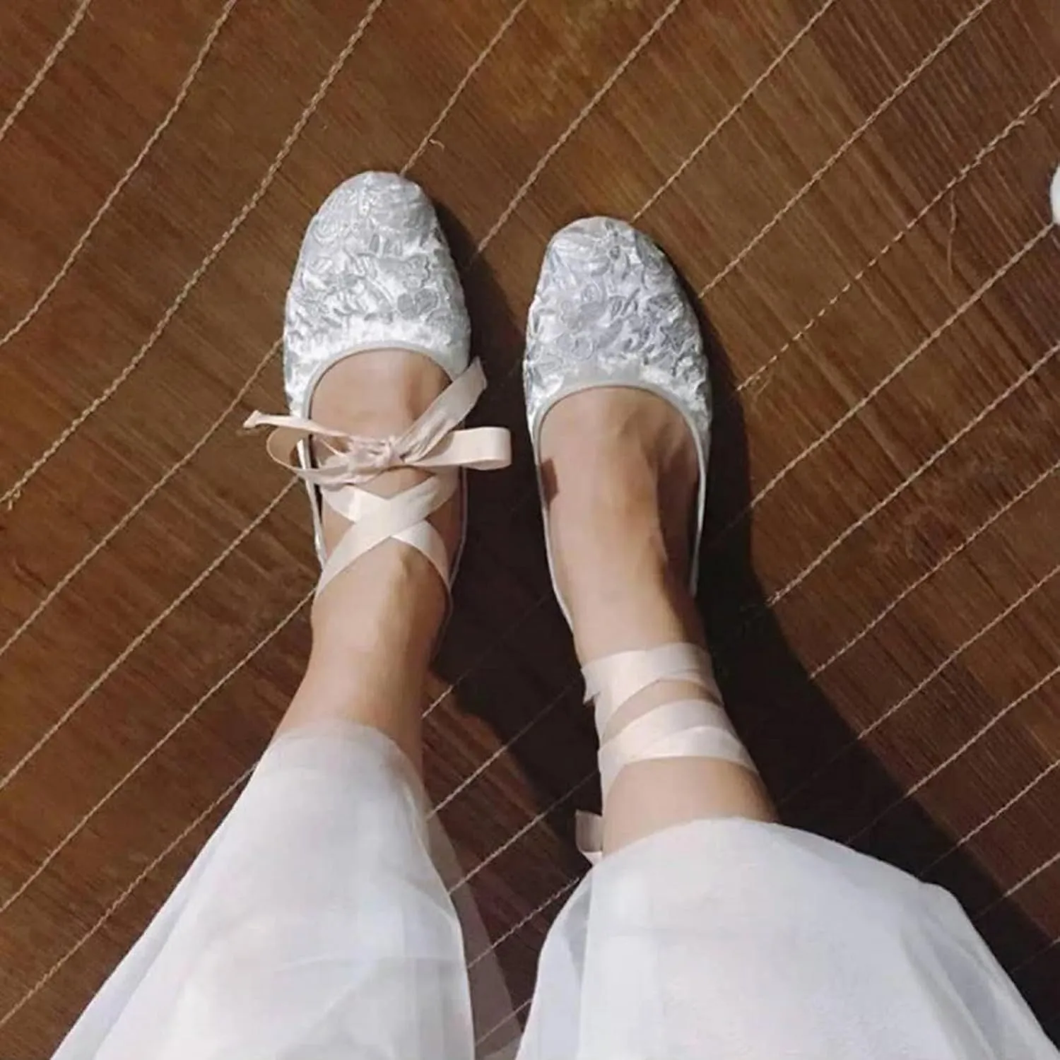 Women’s Embroidery Ribbon Tie Ballet Flats Fashion Round Toe Adjust Ankle Strap Lightweight Slip-On Bridal Shoes Comfortable Prom Evening Party Dress Shoes